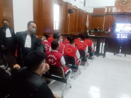 Fasilitasi Pesta Gay, Terdakwa Ridwan Dituntut 1 Tahun Penjara