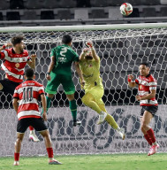 Lawan Madura United, Persebaya Surabaya Tumbang di Kandang