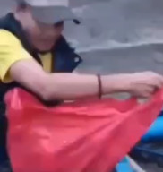 Jasad Bayi Dalam Kresek Merah Mengambang di Sungai Cipurut