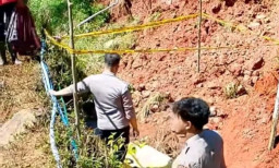 Warga Sukanagara Digegerkan  Mayat di Selokan