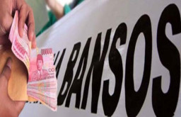 Warga di Gresik, Keluhkan Bansos yang Dinilai Tak Tepat Sasaran