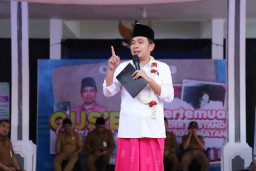 Dorong SDM Jember Naik Kelas, Gus Fawait Cairkan Ribuan Beasiswa hingga Insentif Miliaran Rupiah