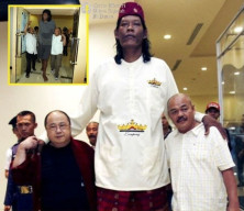 Suparwono, Tubuh Setinggi 2,4 Meter