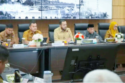 Fadly Amran Tekankan Percepatan Program dan Budaya Kerja Bersih