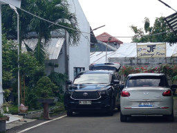 KPK Geledah Rumah Orang Kepercayaan Maidi di Jatiwangi Regency