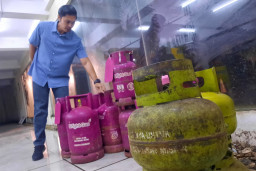 Raup Untung Ratusan Ribu per Tabung, Begini Cara Pelaku Oplos LPG Subsidi di Depok