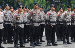 Kapolda Metro Jaya Pimpin Apel 2.098 Brimob di Lapangan Presisi, Jangan Sakiti Hati Masyarakat 
