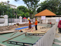 Pemkot Surabaya Gelontorkan Dana Rp 608 Juta untuk Kanopi PN Surabaya, Apa Urgensinya?