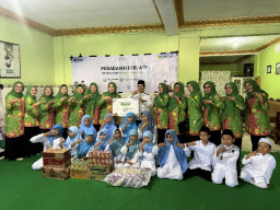 Pegadaian Rayakan HUT ke-125 dengan Aksi Nyata, 560 Dhuafa di Jawa Timur Terima Bantuan