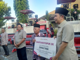 Gus Fawait Ancam Cabut Izin Kios Pupuk Nakal yang Rugikan Petani Jember