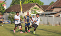 Sparta Pena FC Juara Grup D, Melaju ke Perempat Final Kapolres Madiun Cup 2026 Tanpa Terkalahkan