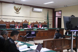 KPK Hadirkan Empat ASN dan Ketua REI, Dalam Sidang Korupsi Maidi Cs