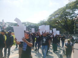 Wartawan Malang Raya Bersatu, Desak Prabowo Cabut Ucapan 'Londo Ireng'