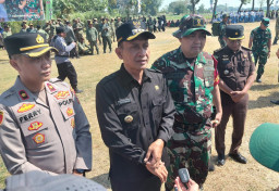 Anggarkan Rp5,285 Miliar untuk Pembangunan Desa, Bupati Bojonegoro Resmi Buka TMMD ke-129 di Desa Kesongo