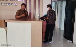 Pasca Mangkir karena Sakit, Eks Ketua DPRD Ponorogo Penuhi Panggilan Kejari Terkait Kasus Tunjangan Perumahan