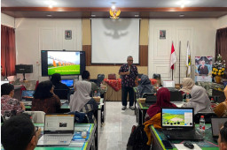 Dukung SDGs 4, 8, dan 9, Pakar UNESA Dorong Integrasi Deep Learning dan SKKNI dalam Kurikulum SMK 