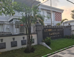 Kejari Siap Serahkan Tersangka dan Barang Bukti Kasus Pengalihan Tanah Negara Desa Sidokelar