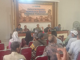 Komitmen Disperindag Lamongan Perhatikan Keluhan PK5 Binaan Pemkab