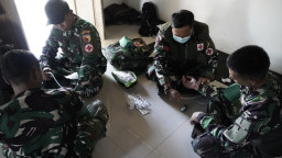 Menjaga "Napas" Pembangunan: Cerita Kemanusiaan dan Kesigapan Tim Kesehatan Satgas TMMD 129 Bojonegoro