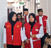 Pasang Tarif Rp3 Juta di MiChat, Dua Perempuan Digerebek di Hotel Cleo Business