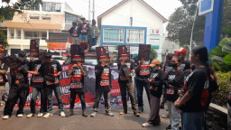 Ratusan Massa Demo di Kejagung dan Kemenkum, Arahan Presiden Prabowo: Usut Ilegal Mining Nikel Rp7,2 Triliun