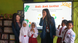 Lewat SEMAR, FPIK UB Ajak Siswa SDN Pandanajeng Belajar Memilah Sampah Sejak Dini