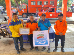 Warga Flores Masih Bertahan di Tenda, PDS Kirim Bantuan Sembako