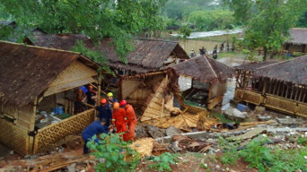 Longsor di Rumah Makan Saung Tiga, Dua Tewas, Satu Luka Parah