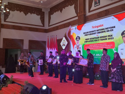 Surabaya Raih Predikat Kelurahan Terbaik di Bulan Bakti Gotong Royong Masyarakat