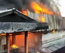 Tak Ada Korban Jiwa Dalam Kebakaran Pasar Kembang Surabaya