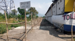 Penutupan Gudang Peti Jenazah di Dusun Bolowono, Ditulis Dalam Blog dan Diviralkan