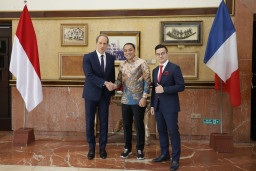 Bertemu Wali Kota Eri, Duta Besar Prancis Jadikan Surabaya Prioritas Kerjasama