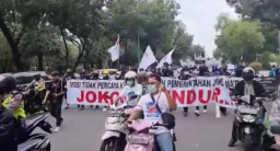 Aksi Depan Istana, Buruh: Terjadi Kemunduran Luar Biasa
