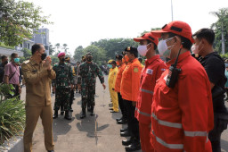 Antisipasi Bencana Alam, Wali Kota Eri Awasi Kawasan Pesisir Kota Surabaya