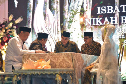 Pernikahan Dini Berisiko Kematian Ibu dan Anak, Wali Kota Eri Takkan Beri Izin