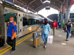 Sembilan KA Tetap Beroperasi di Masa Pelarangan Mudik