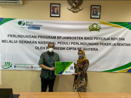PT Gresik Cipta Sejahtera Lindungi 150 Nelayan Lewat Program GN Lingkaran