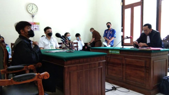 Langgar Jaminan Fidusia, Dua Nasabah Andalan Finance Dituntut 4 Bulan Penjara