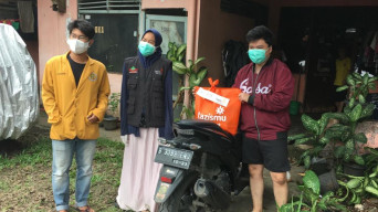 Lazismu Salurkan Bantuan untuk Warga Terdampak Covid 19