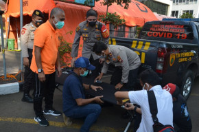 Kasus Covid-19 Meningkat, Polrestro Bekasi Kota Bantu RSUD
