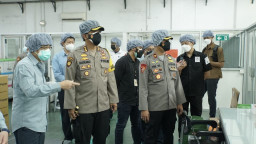 Kapolresta Sidoarjo Kunjungi Perusahaan Farmasi, Cek Ketersediaan Obat Pasien Covid