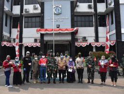 Pangdam Jaya Salurkan  Obat Penderita Covid-19 dari Presiden RI, di Cipayung