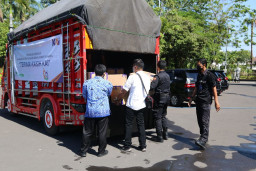 KAI Bantu Pemkot Surabaya Ribuan Masker dan Multivitamin