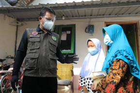 Walikota Madiun Beri Bantuan hingga Jamin Beasiswa dan Kerja, pada Anak Korban Covid