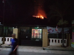 Kantor Induk Puskesmas Gapura Sumenep Terbakar