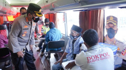 Polresta Sidoarjo Gelar Vaksinasi Covid-19 di Terminal Purabaya Bungurasih