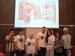 Web Series Behind The Boss, Cinta Segitiga tanpa Sensor