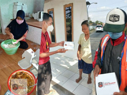 Ringankan Dampak PPKM Darurat, Puan Buat Program Dapur Umum untuk Masyarakat