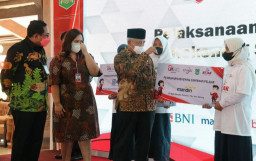 Bersama OJK, Bupati Malang Tandatangani Program Satu Pelajar Satu Rekening