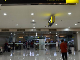 Jumlah Wisman dan TPK Hotel Berbintang di Jatim Turun